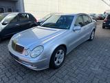 Mercedes-Benz E 320 AVANTGARDE/Automatik/Teil Leder/Tüv Neu - Mercedes-Benz E 320 aus 2002