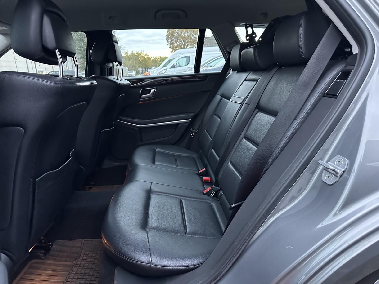 Mercedes-Benz E220 2012 — photo 8