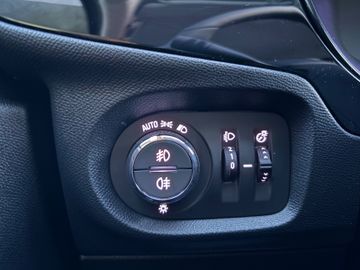 Bild 8 Opel Corsa F Facelift Edition AT 48V MHEV+PDC+SHZ+KAM