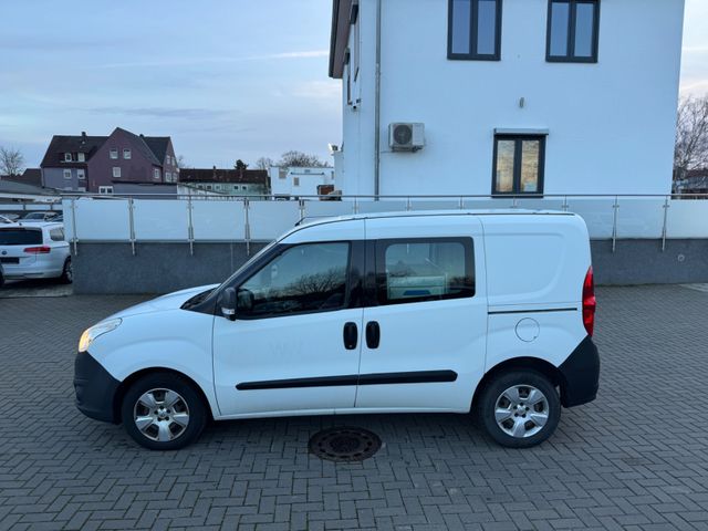 Opel Combo D Kasten L1H1 2,2t*Klima*Regaleinbauten*