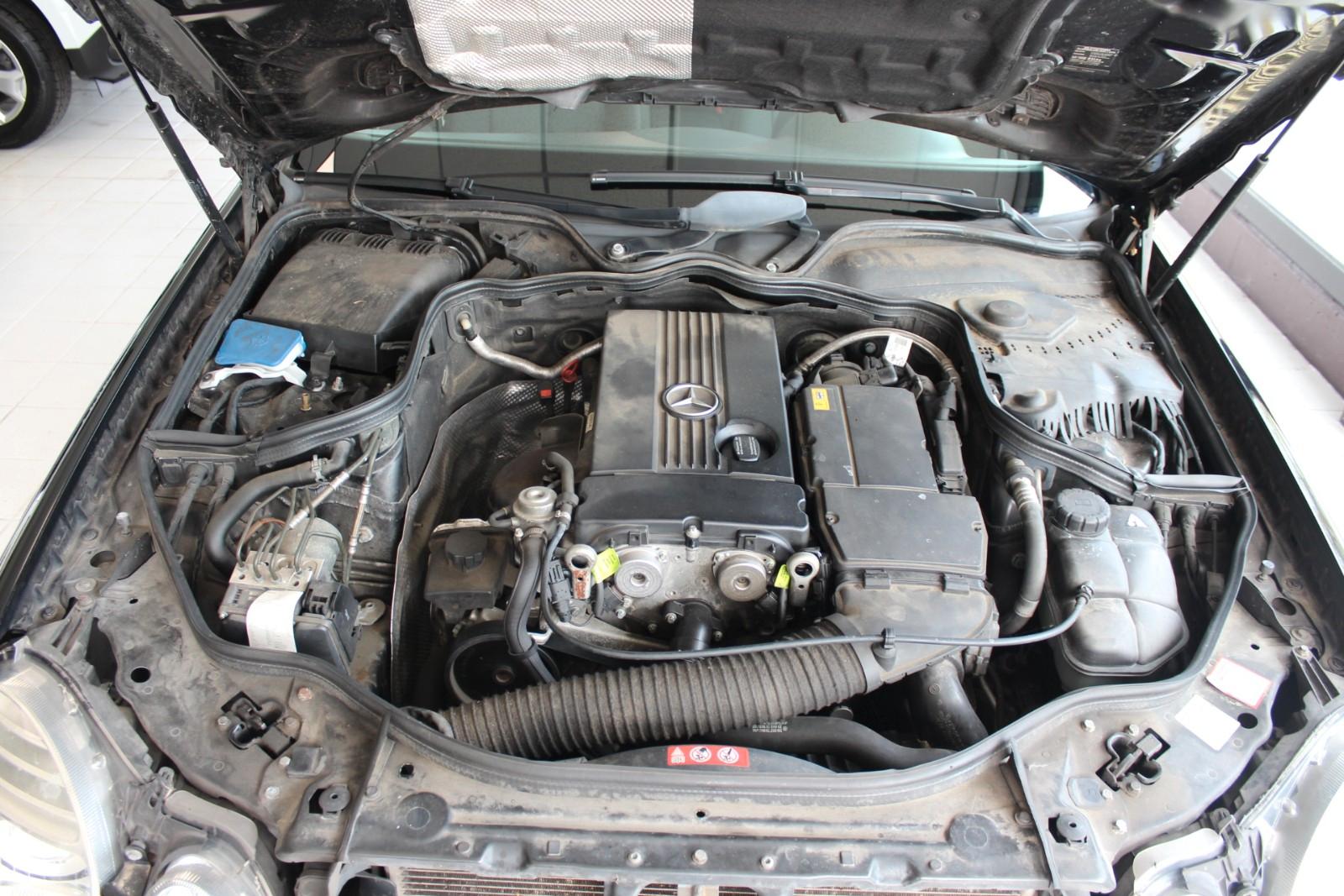 Mercedes-Benz E200 2007 — photo 27