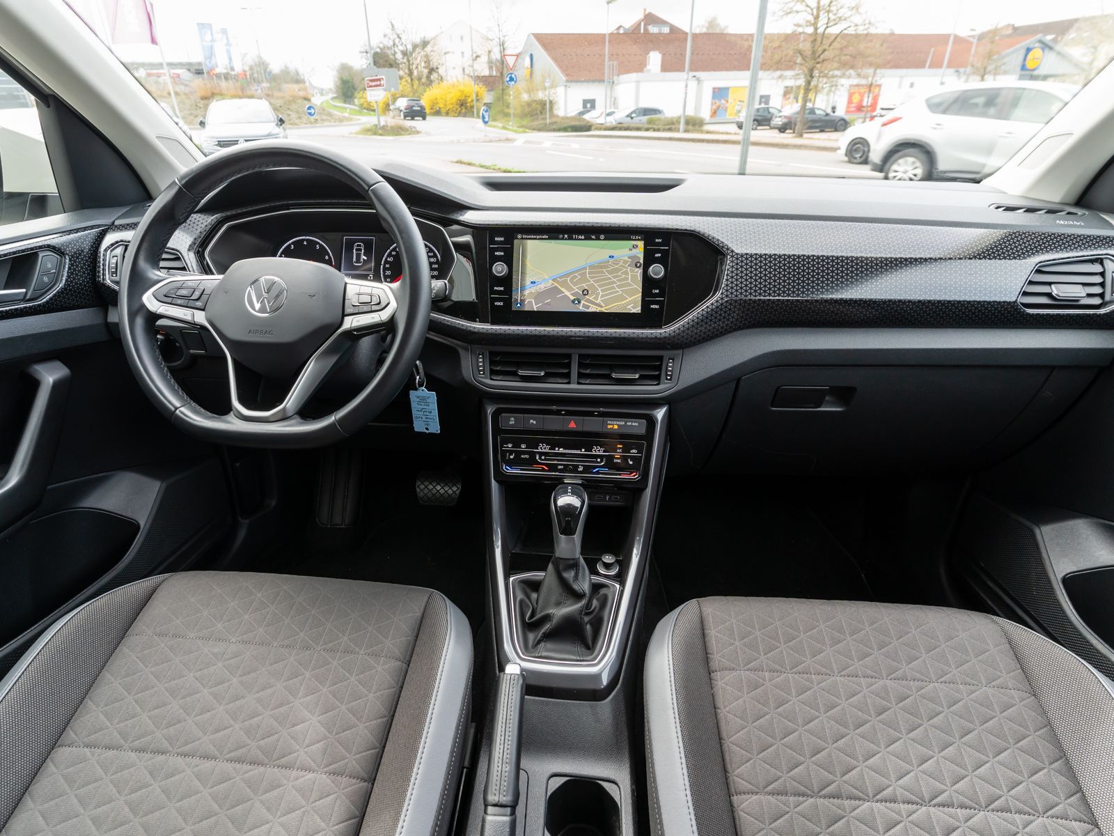 Volkswagen T-Cross - Bild 7