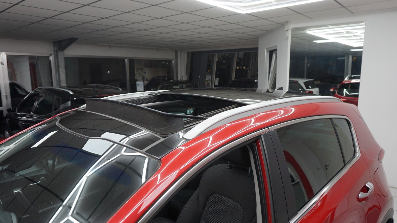 Fahrzeugabbildung Kia Sportage Spirit 4WD Pano Navi