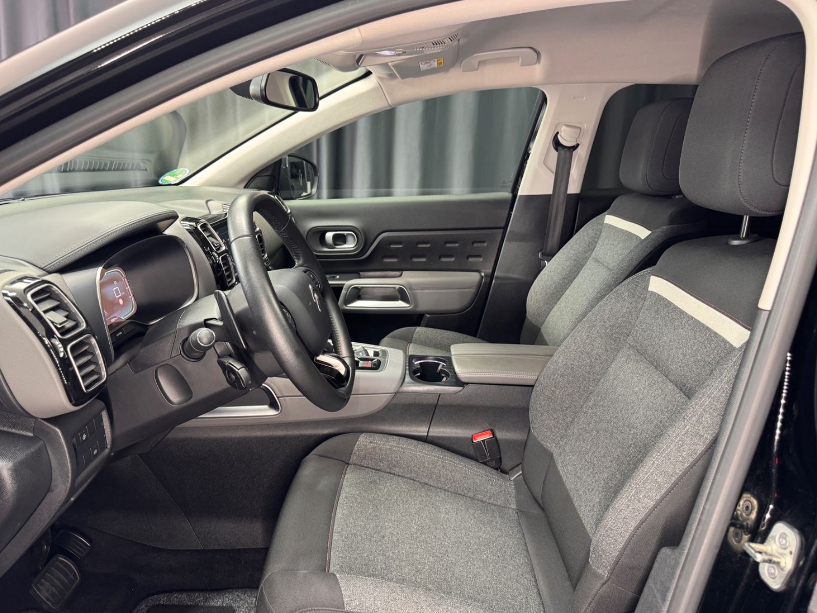 Fahrzeugabbildung Citroën C5 Aircross Feel|AUTOMATIK|KAMERA|PDC|1.HAND