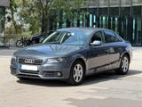 Audi A4 2.0 TDI (DPF) 88kW Attraction Attraction - Audi A4 aus 2010 mit Diesel-Antrieb: Limousine