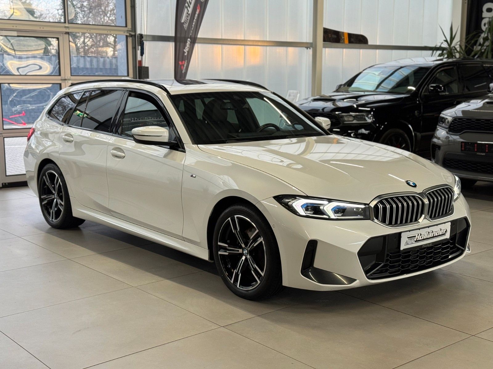 Fahrzeugabbildung BMW 320 d Touring xDrive MSport "Leder PANO Innov.P"