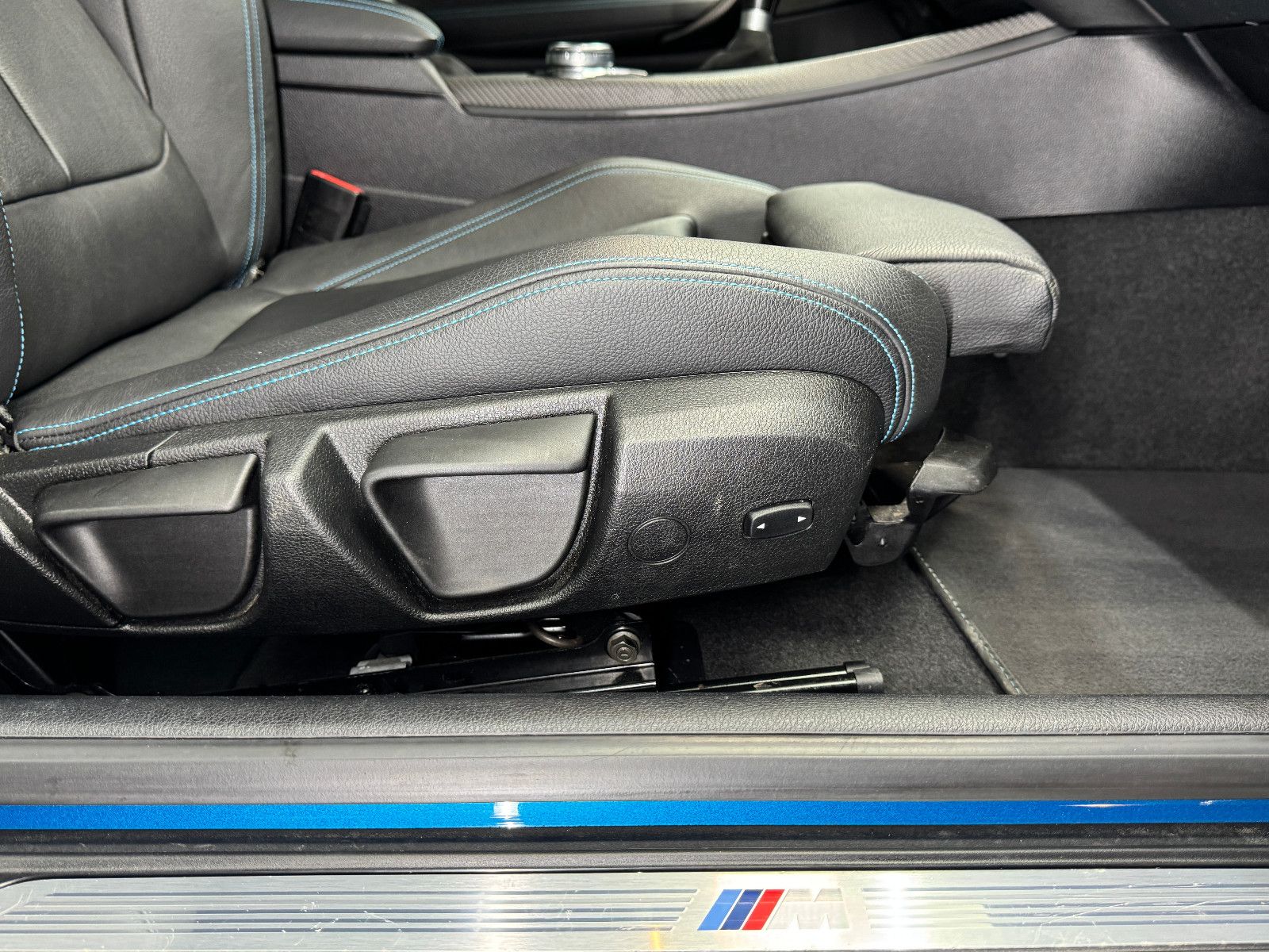 Fahrzeugabbildung BMW M2 Coupe |KW|H/K|HJS|CS|1.HAND