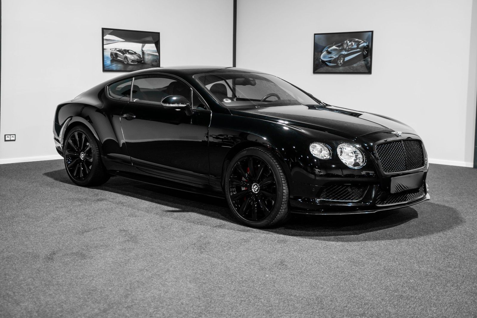 Fahrzeugabbildung Bentley Continental GT V8 - Mulliner Styling-Pack Carbon