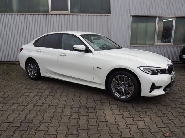 BMW 320 e Aut. Sport Line*LiveProf*HiFi*Kamera*