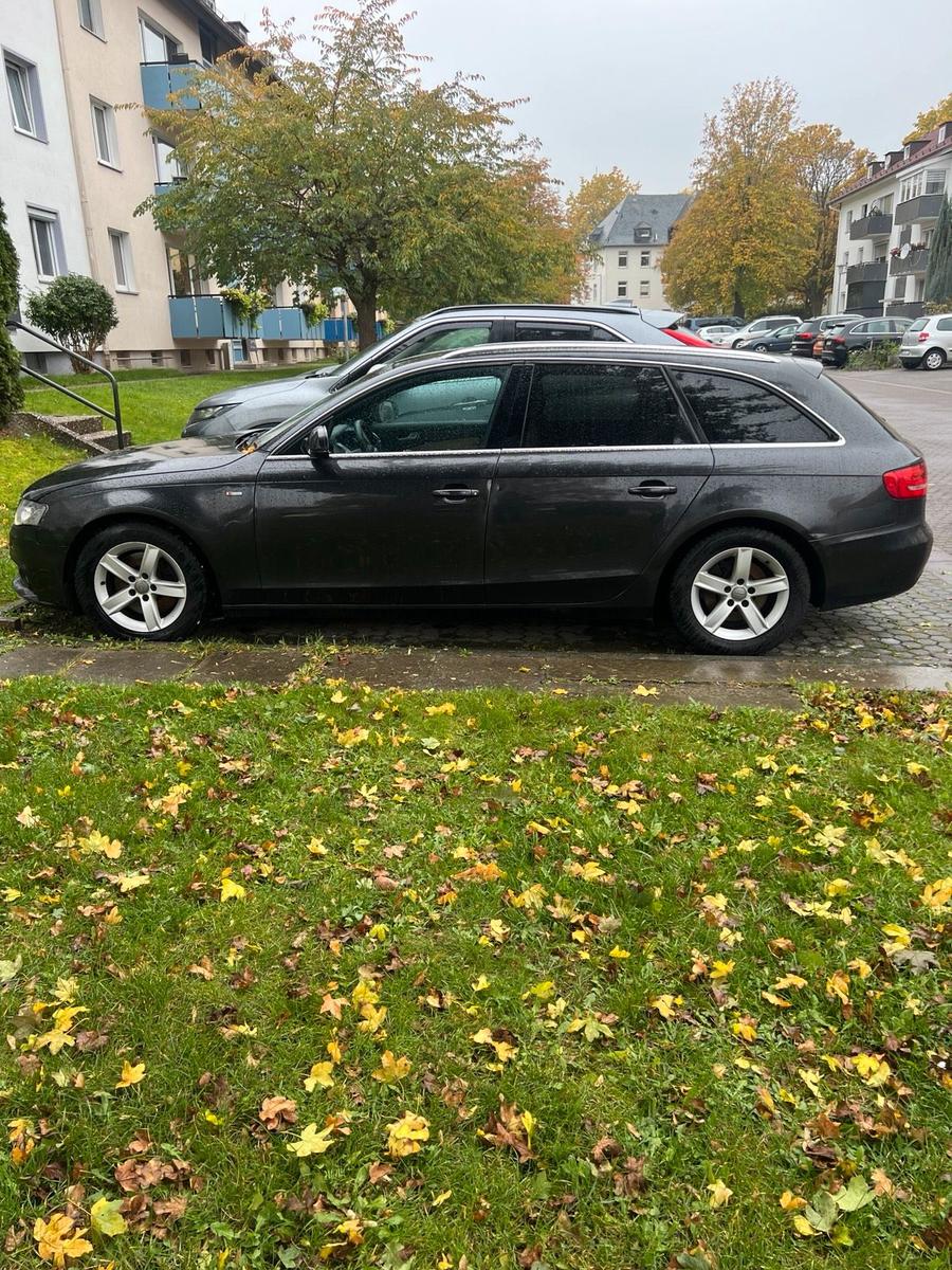 Audi A4 2011 — photo 5