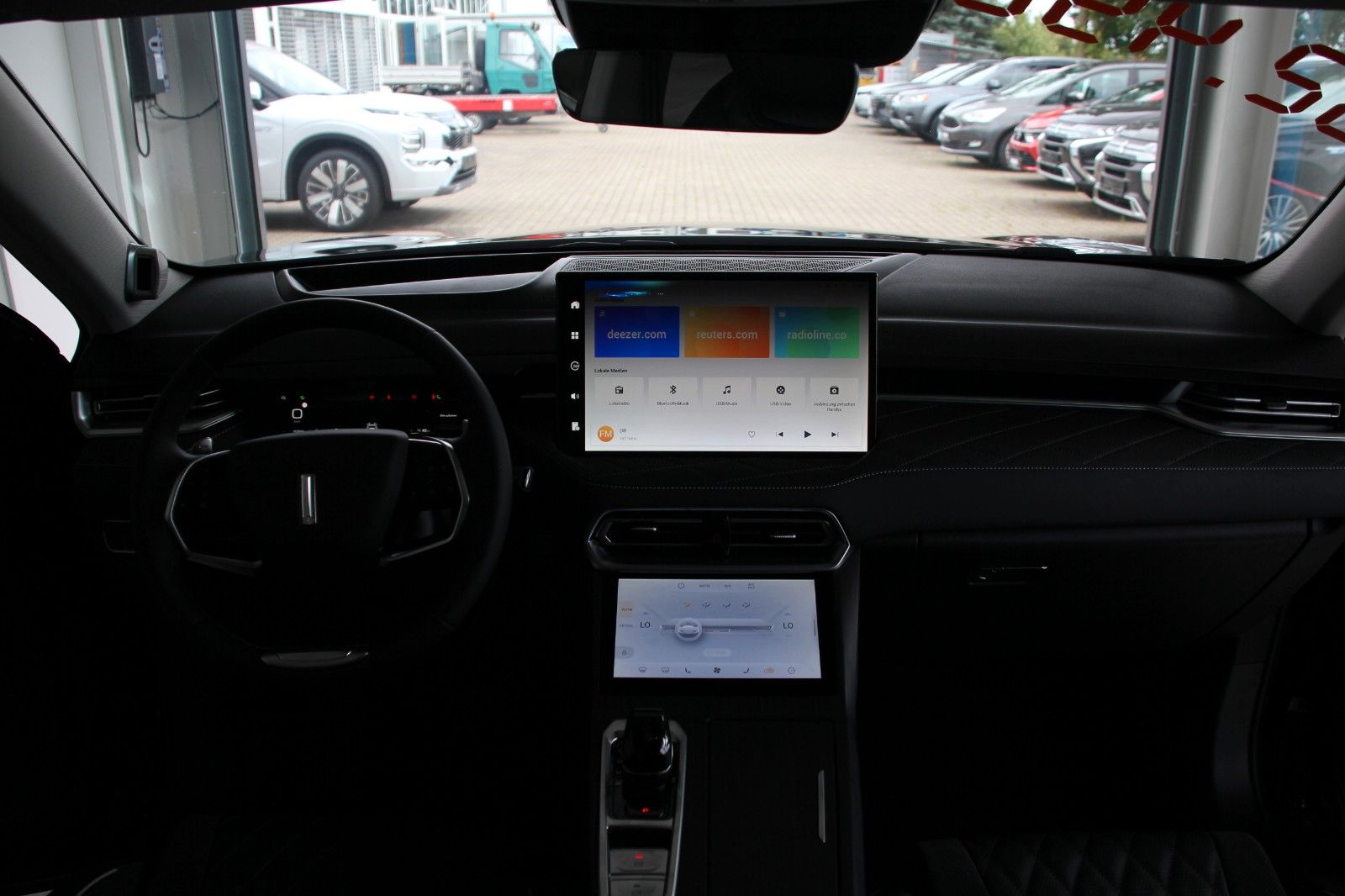 Fahrzeugabbildung GWM WEY03 LUXURY 4WD PHEV Pano, Sitzk., Winter