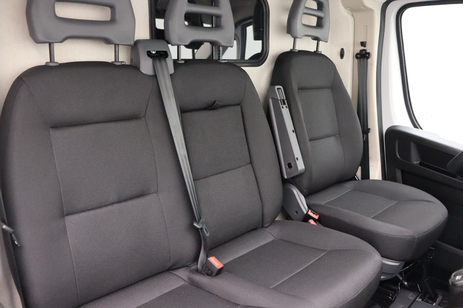 Fahrzeugabbildung Fiat Ducato Serie 9 L1H1 120 MJT TEMPOMAT