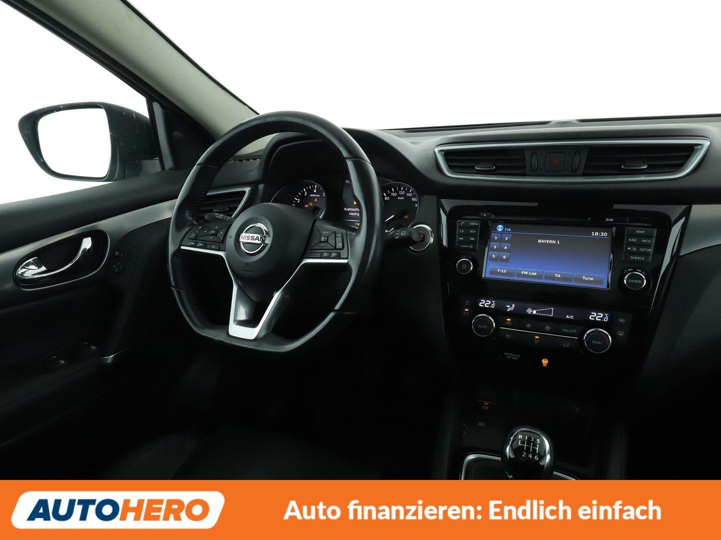 Nissan Qashqai 1.6 Business *NAVI*LED*TEMPO*CAM*PDC*SHZ
