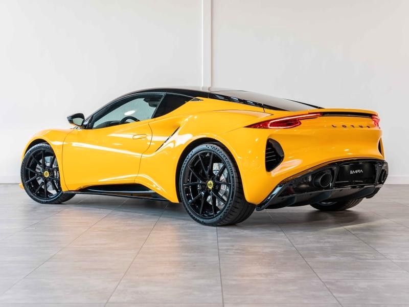Lotus Emira V6 First Edition IPS imagem 3