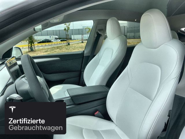 Tesla Model Y Long Range AWD foto 10