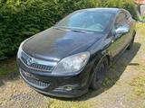 Opel Astra  GTC 1.9 cdti Navi xenon 150PS - Opel Astra mit Diesel-Antrieb: Coupé, 1.9