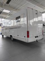 Niesmann + Bischoff Niesmann&Bischoff 8000i Flair 