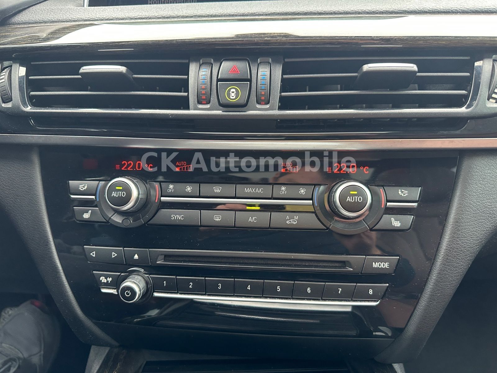 Fahrzeugabbildung BMW X5 xDrive30d/Navi/Head-Up/Pano/360°Kam/AHK