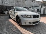 BMW E87 130i M Paket - BMW 130 von privat