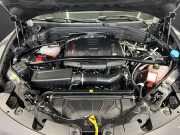 Alfa-Romeo Stelvio - 5