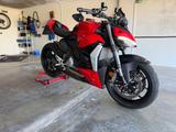 Ducati Streetfighter V2 - inkl. Zubehör + Reifen neu  - DUCATI ST2
