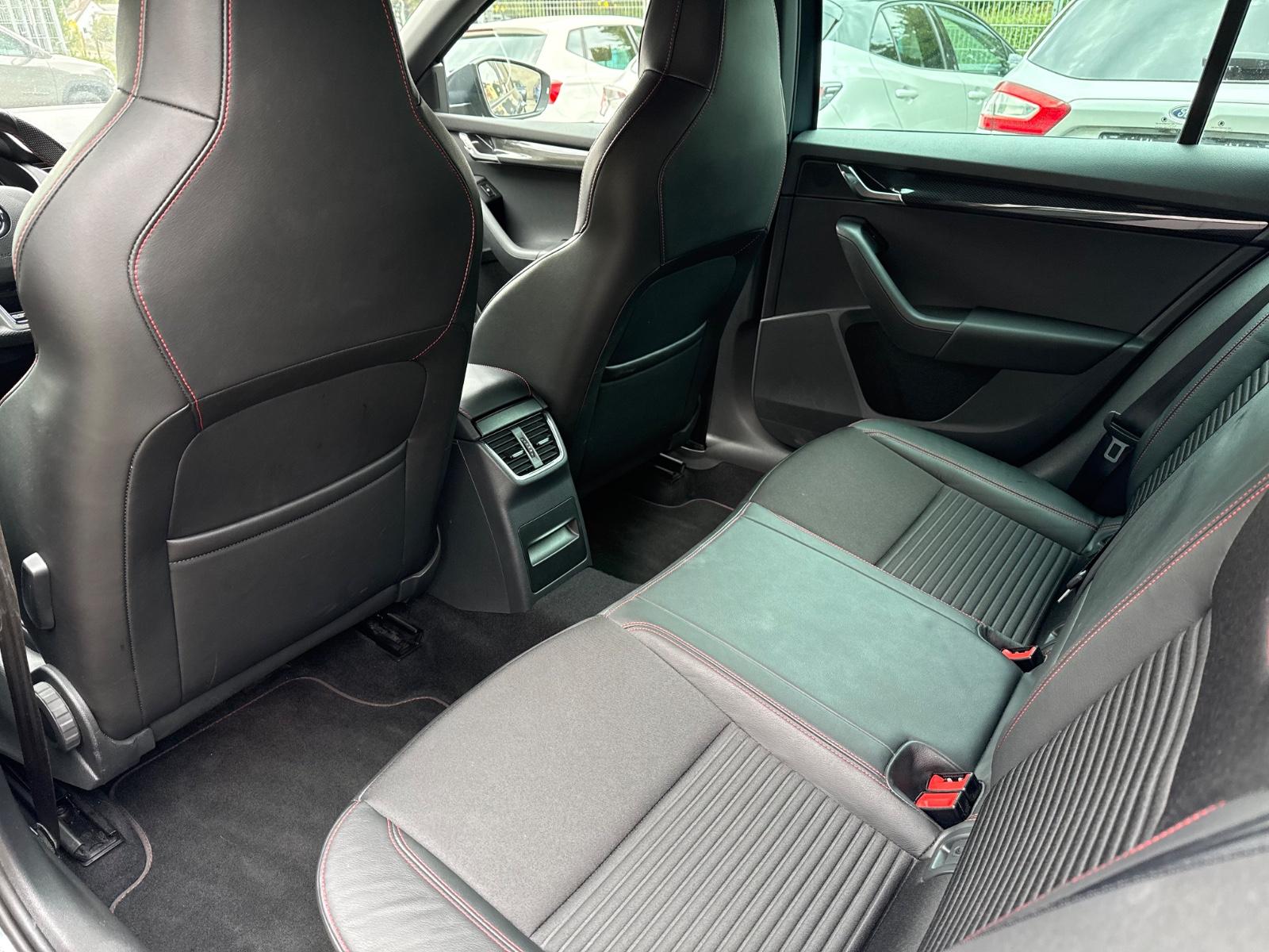 Skoda Octavia Combi RS Klima Navi Xenon -nur 73.000km!