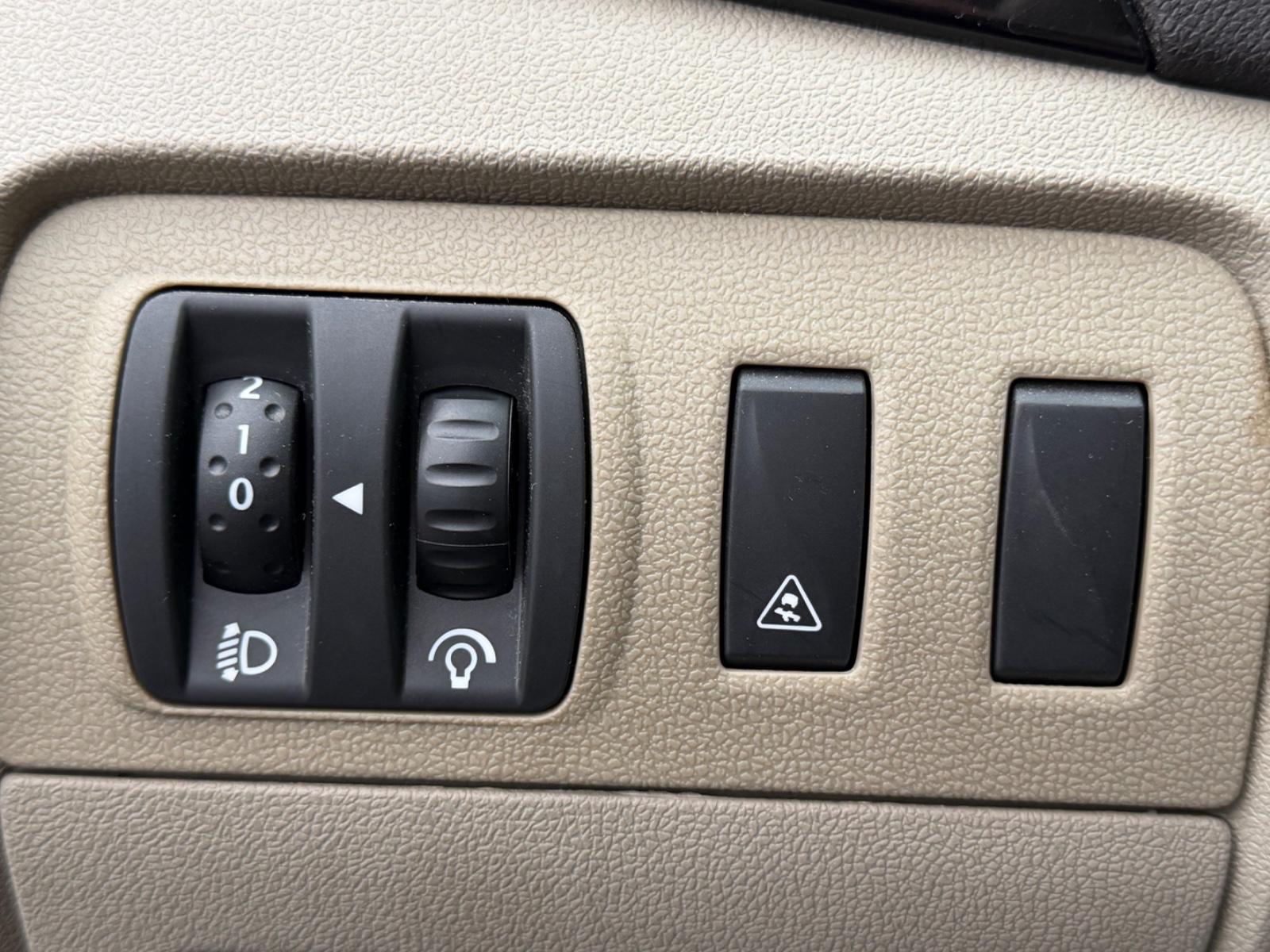 Renault Scenic 2010 — photo 13
