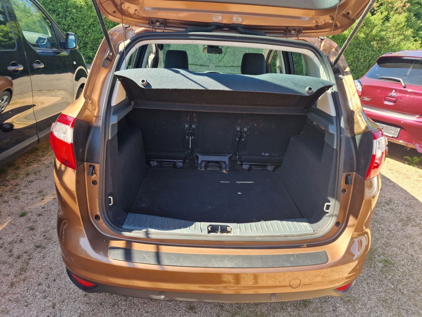 Fahrzeugabbildung Ford C-Max SYNC Edition SHZ Notbremsass. Zahnriemen n