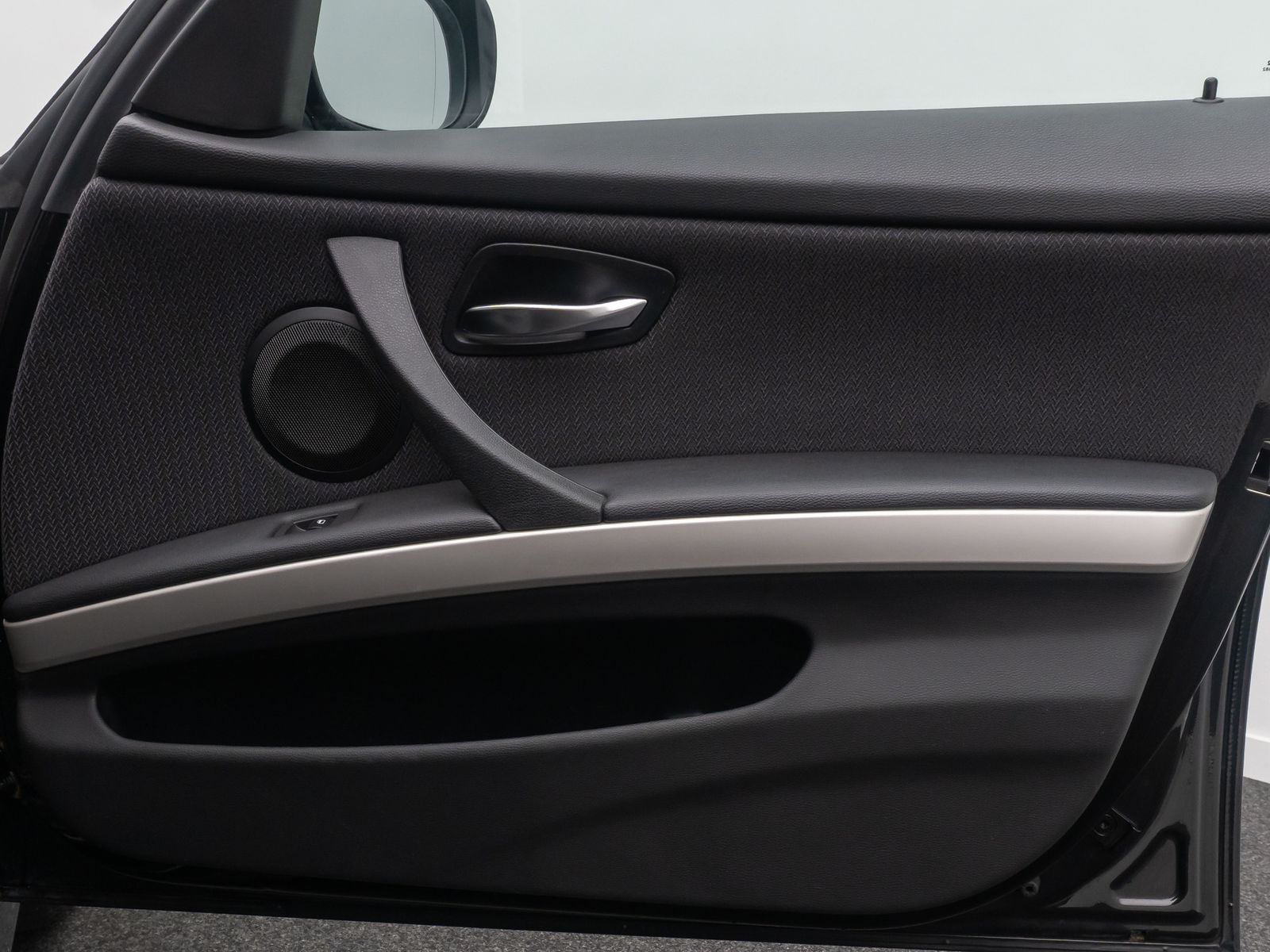 Fahrzeugabbildung BMW 318d GeschwindigReg PDC KlimaAut Freischprech
