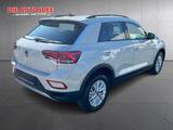 Volkswagen T-Roc Life DSG *Navi, AHK, AppConnect, SHZ, PDC* - Volkswagen T-Roc mit Benzin-Antrieb: Geländewagen
