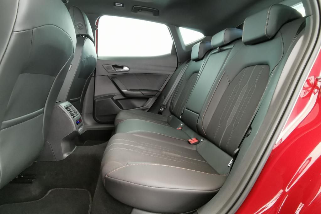 Cupra Formentor 1.4 e-Hybrid DSG Pano*RFK*PDC*Tempo