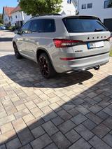 Skoda Kodiaq 1.5 TSI ACT SPORTLINE SPORTLINE - Skoda Kodiaq SPORTLINE mit Benzin-Antrieb