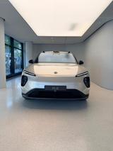 NIO EL6 75kWh - NIO EL6 mit Schiebedach