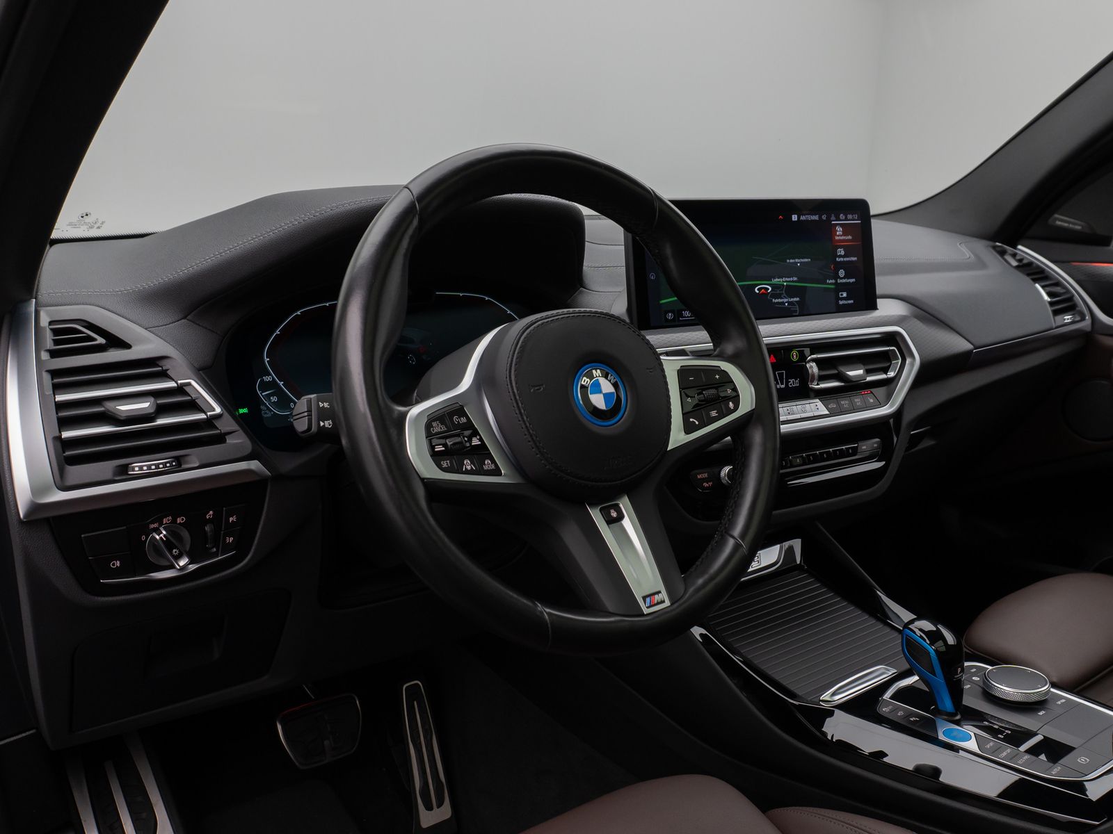 Fahrzeugabbildung BMW iX3 Impressive M Sport Panorama 360°HUD DAB H/K