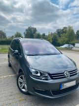 Volkswagen Sharan7-Sitzer Pano SHZ. Navi  2.0 TDI DSG BlueM