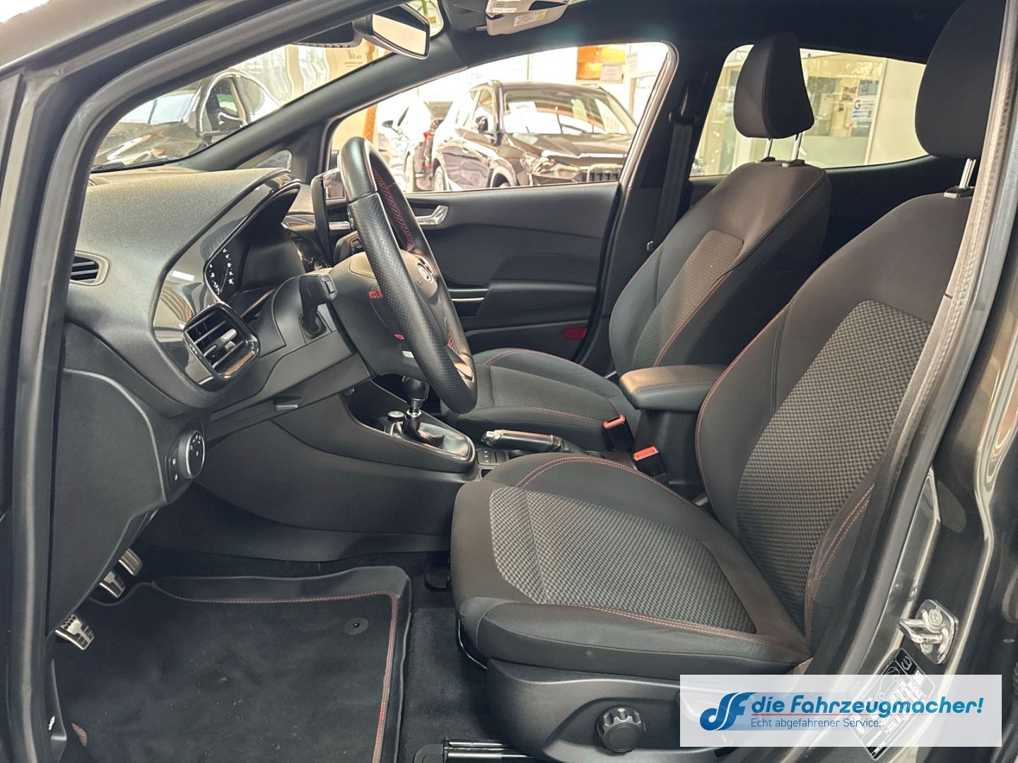 Fahrzeugabbildung Ford Fiesta ST-Line Navi Soundsystem B & O LED Apple