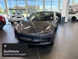 Tesla Model 3 Rear-Wheel Drive - silberne Tesla Model 3