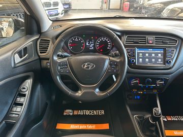 MYAUTOCENTER – Gebraucht- und Jahreswagen mit Werkstattservice in Pfaffenhofen Hyundai i20 *TÜV:828*KLIMA*TEMPO*CARPLAY*PDC*CAM*