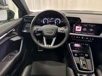 Fahrzeugbestand 16 Audi A3 Sportback TFSI S line Pano Matrix 360Grad