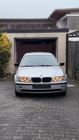 BMW 320i - - gebrauchte BMW 320 aus dem Jahr 2002