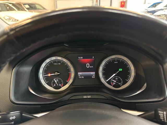 Skoda Karoq Ambition *1.Hand*AHK*PDC*NAVI*