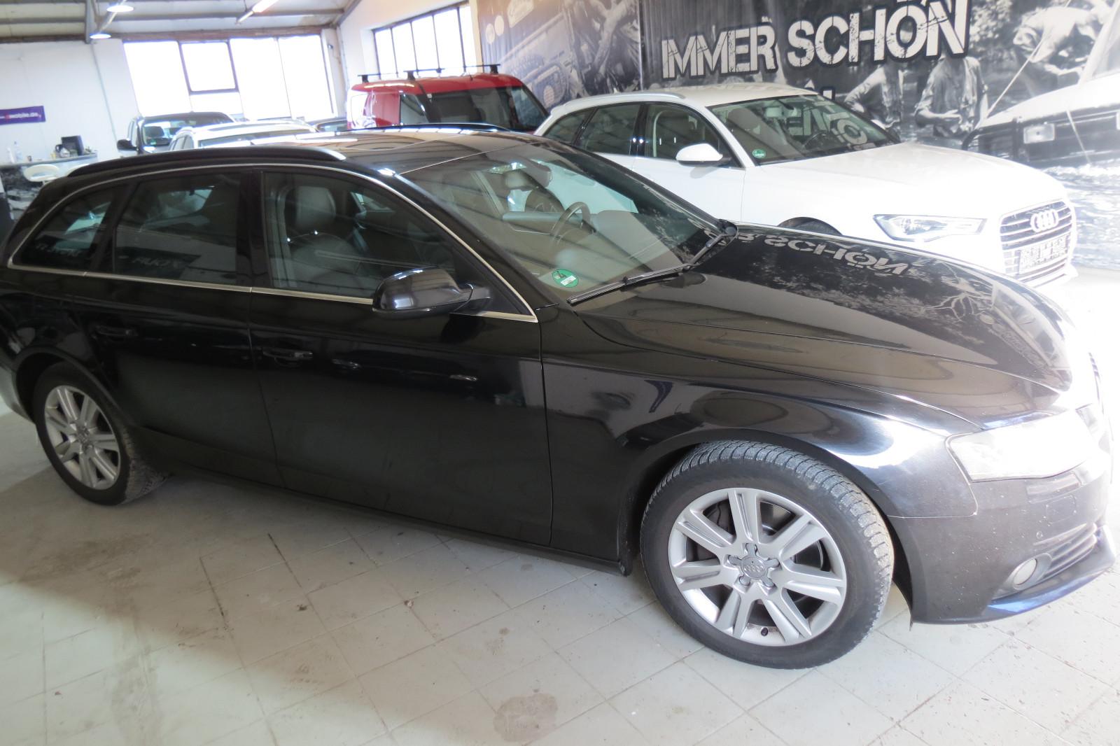 Audi A4 2011 — photo 8