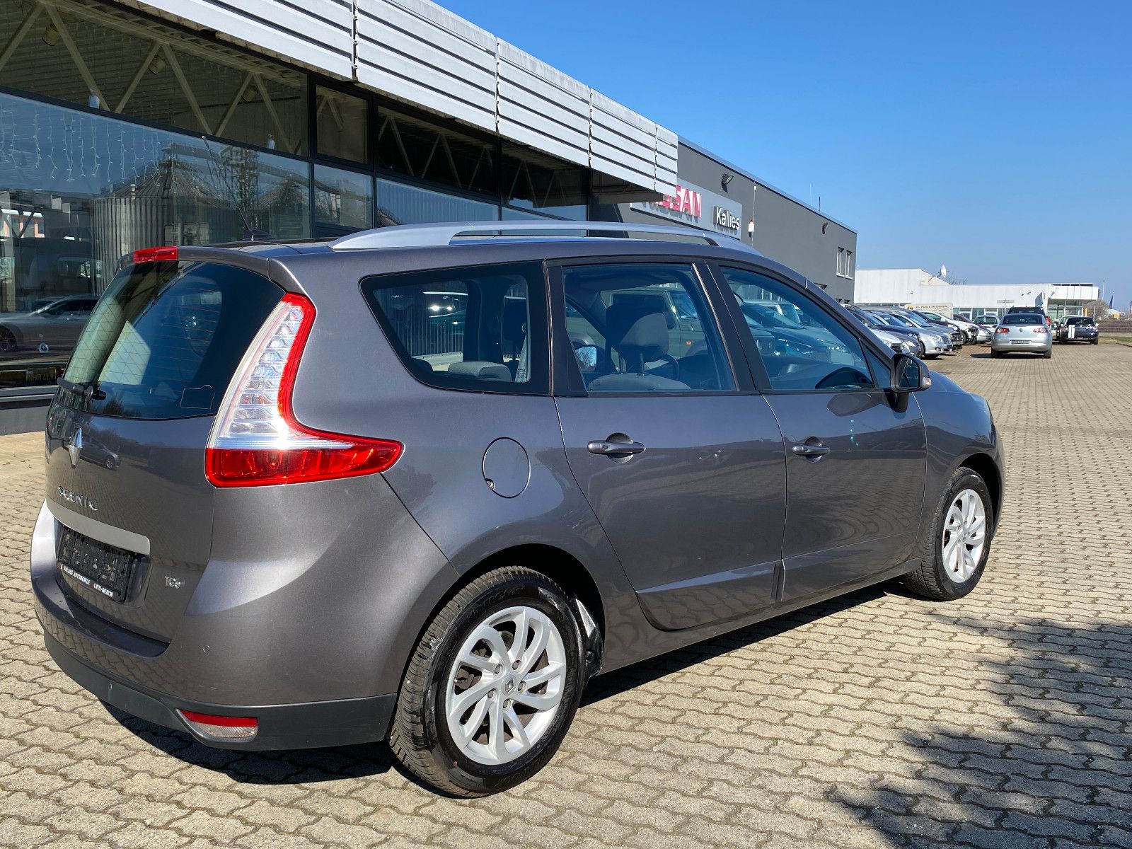Fahrzeugabbildung Renault Scenic III Grand Paris