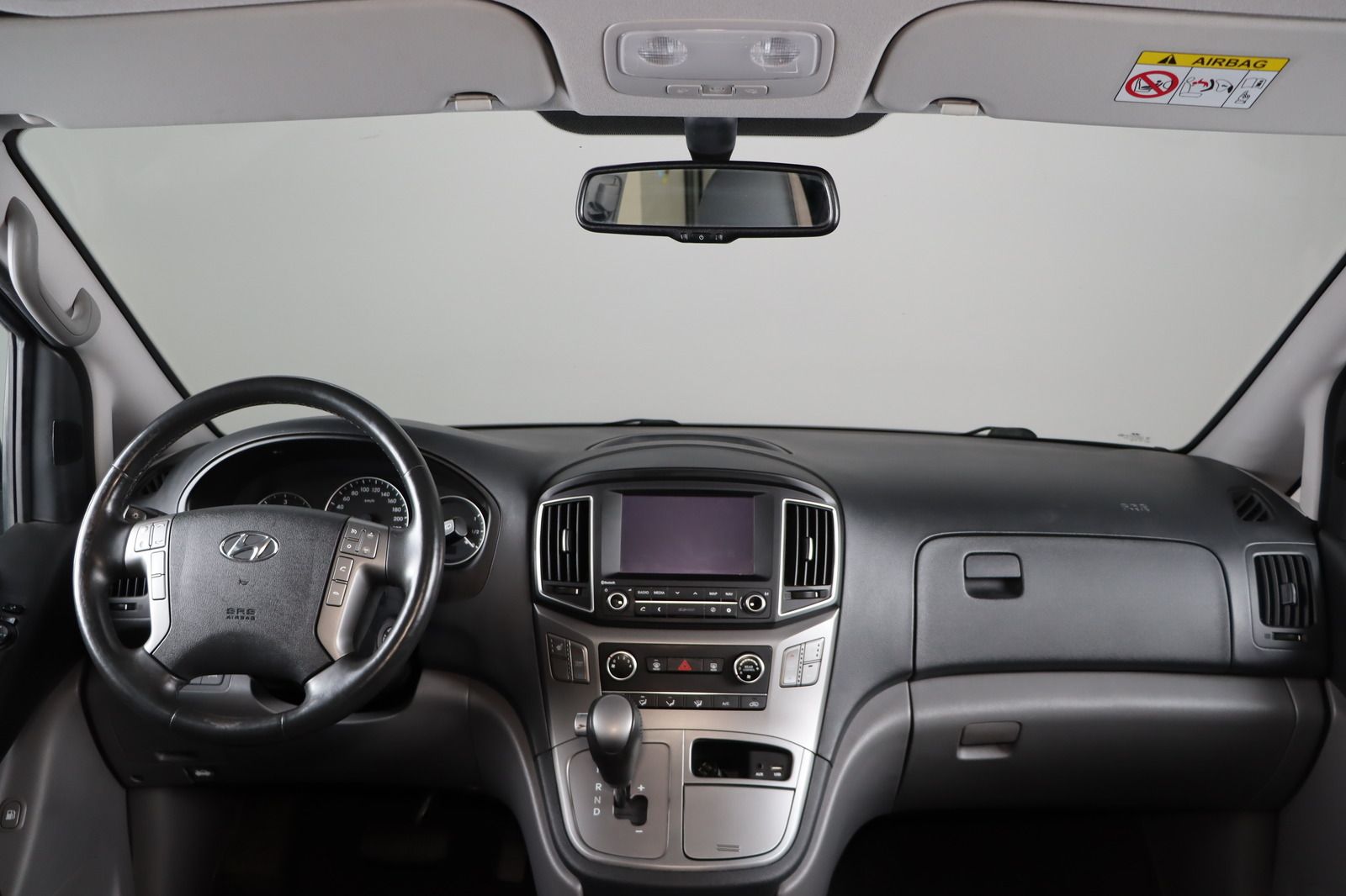 Fahrzeugabbildung Hyundai H1 Travel Trend * Navi * DAB * 8-Sitzer