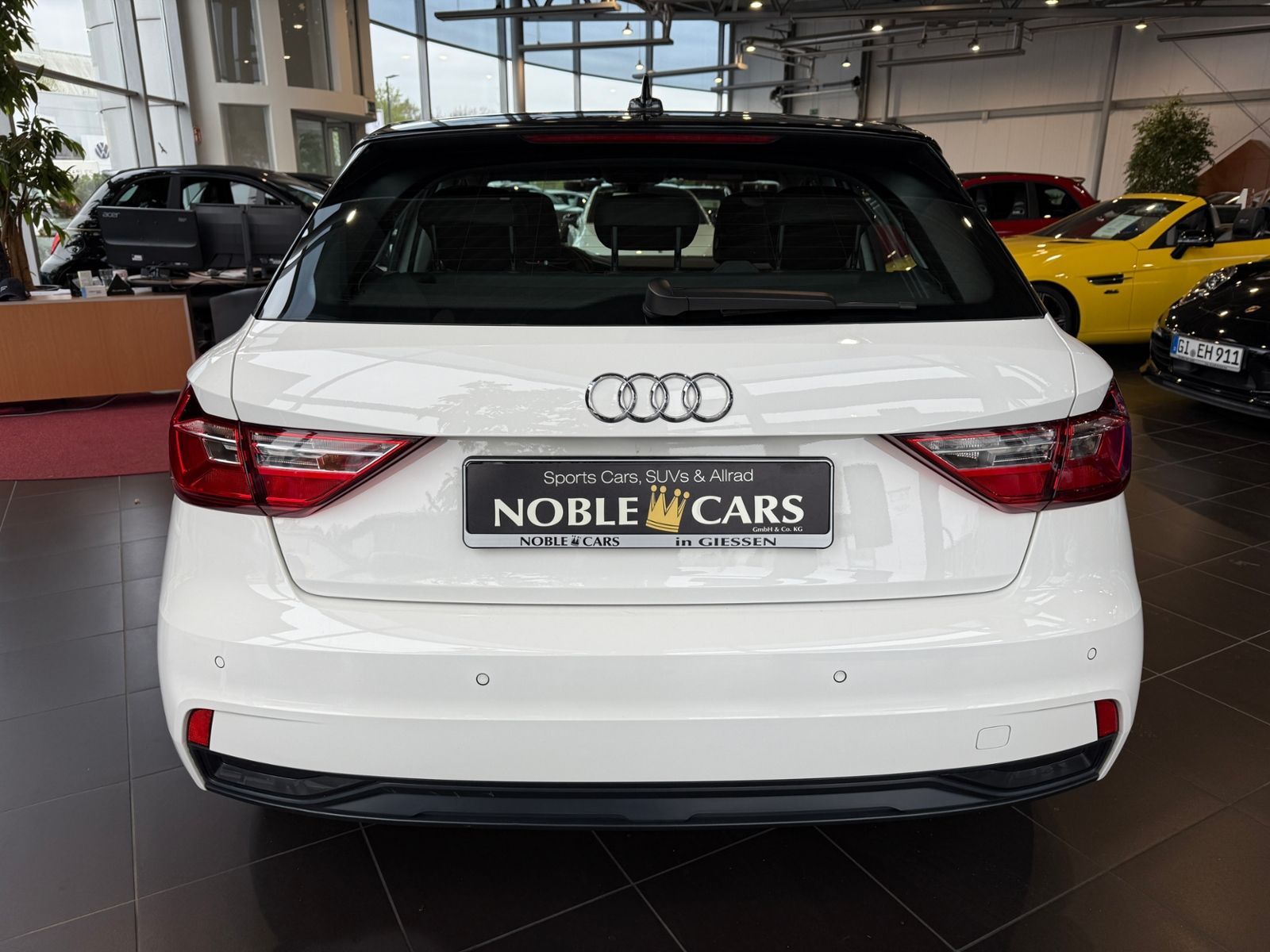 Fahrzeugabbildung Audi A1 Sportback 35 TFSI CARPLAY PDC SHZ