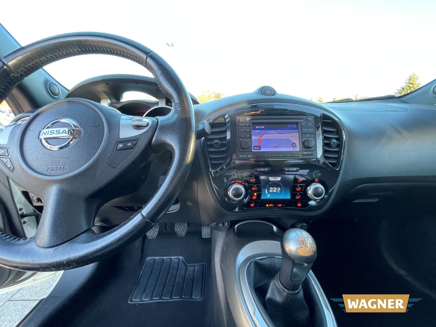 Fahrzeugabbildung Nissan Juke Acenta Rückfahrkamera leichter Frontschaden