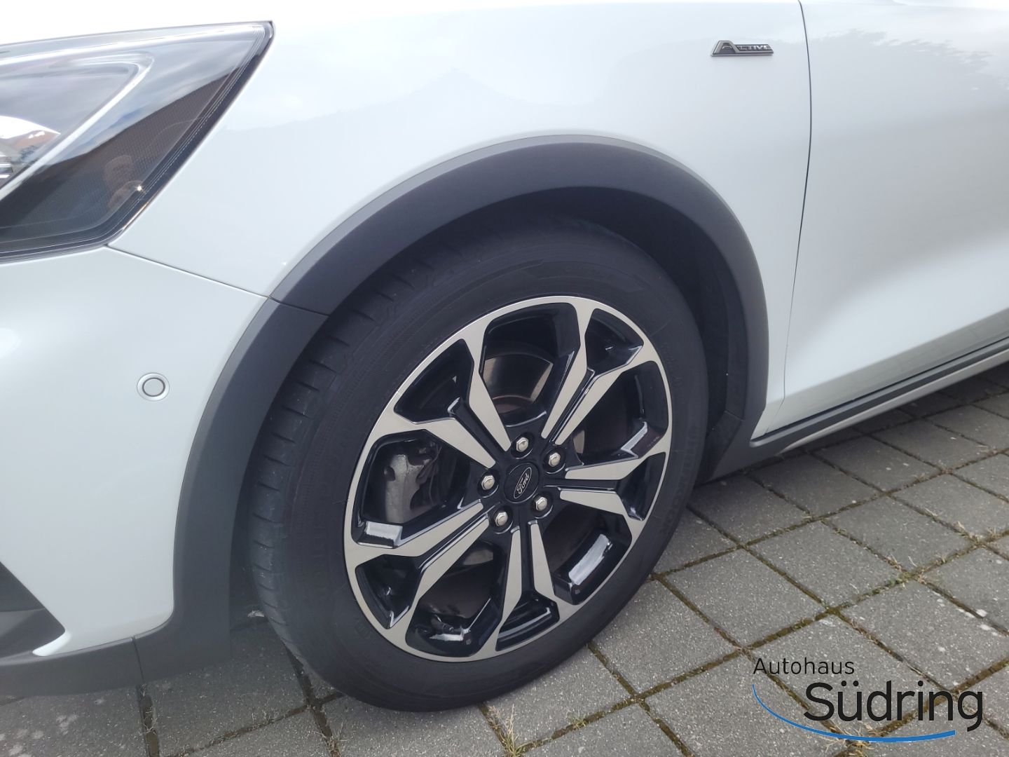 Focus 1.5 EcoBoost Active HUD AHK Navi LED ACC
