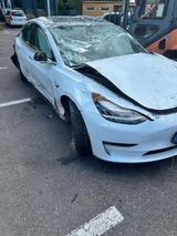 Tesla Model 3 Long Range Dual AWD - Tesla Model 3 Unfallwagen