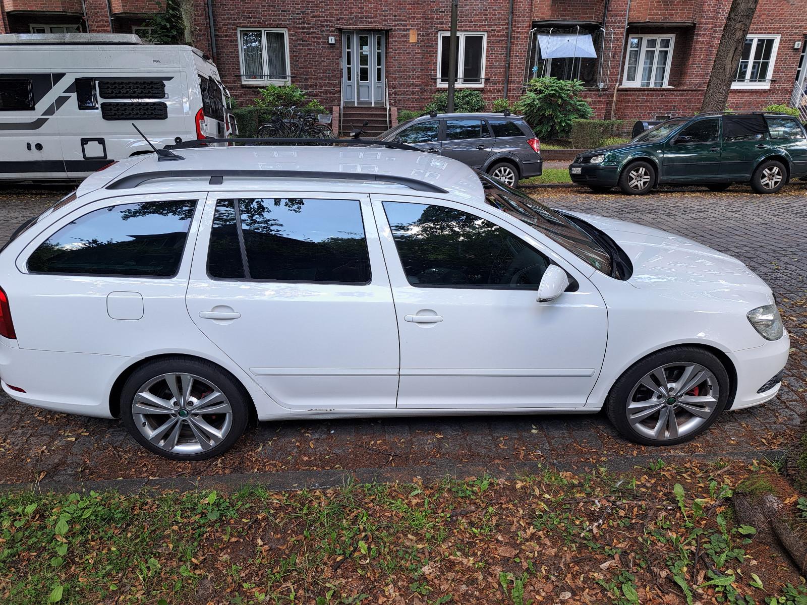 Skoda Octavia 2012 — фото 6