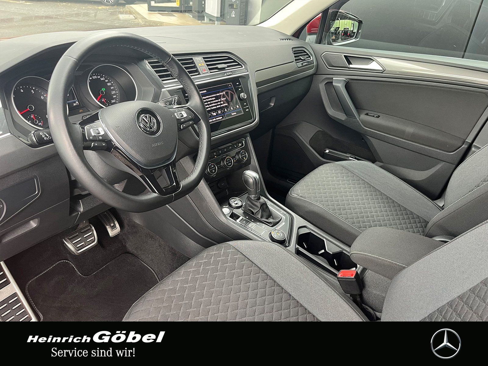 Fahrzeugabbildung Volkswagen Tiguan 2.0 TSI Comfortline 4Motion OPF (6d-TEMP)